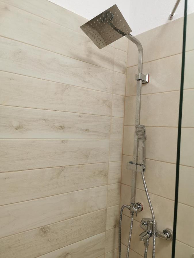 トロニIrini'S Houseアパートメント エクステリア 写真