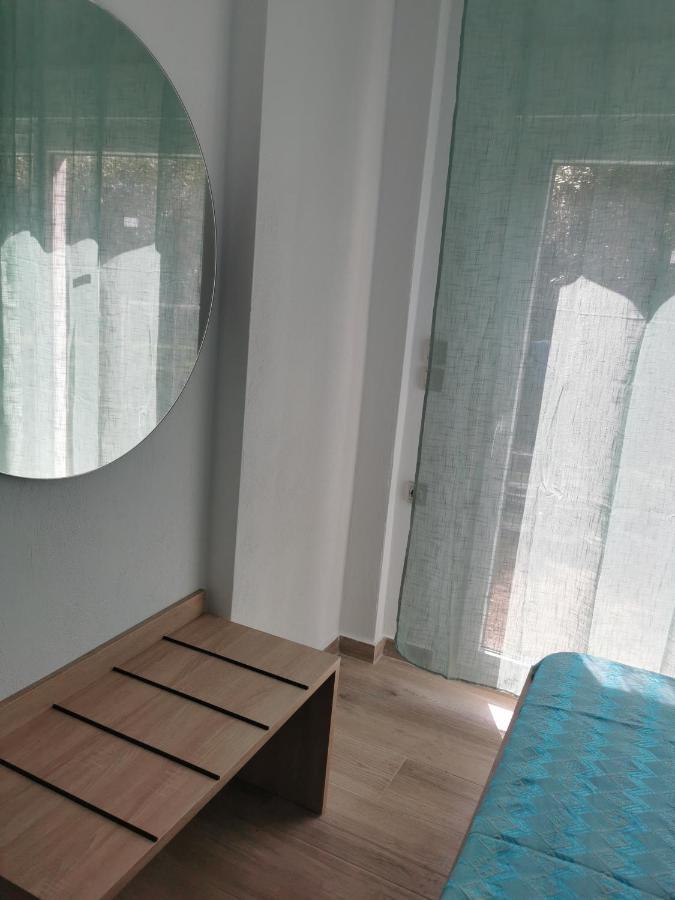 トロニIrini'S Houseアパートメント エクステリア 写真