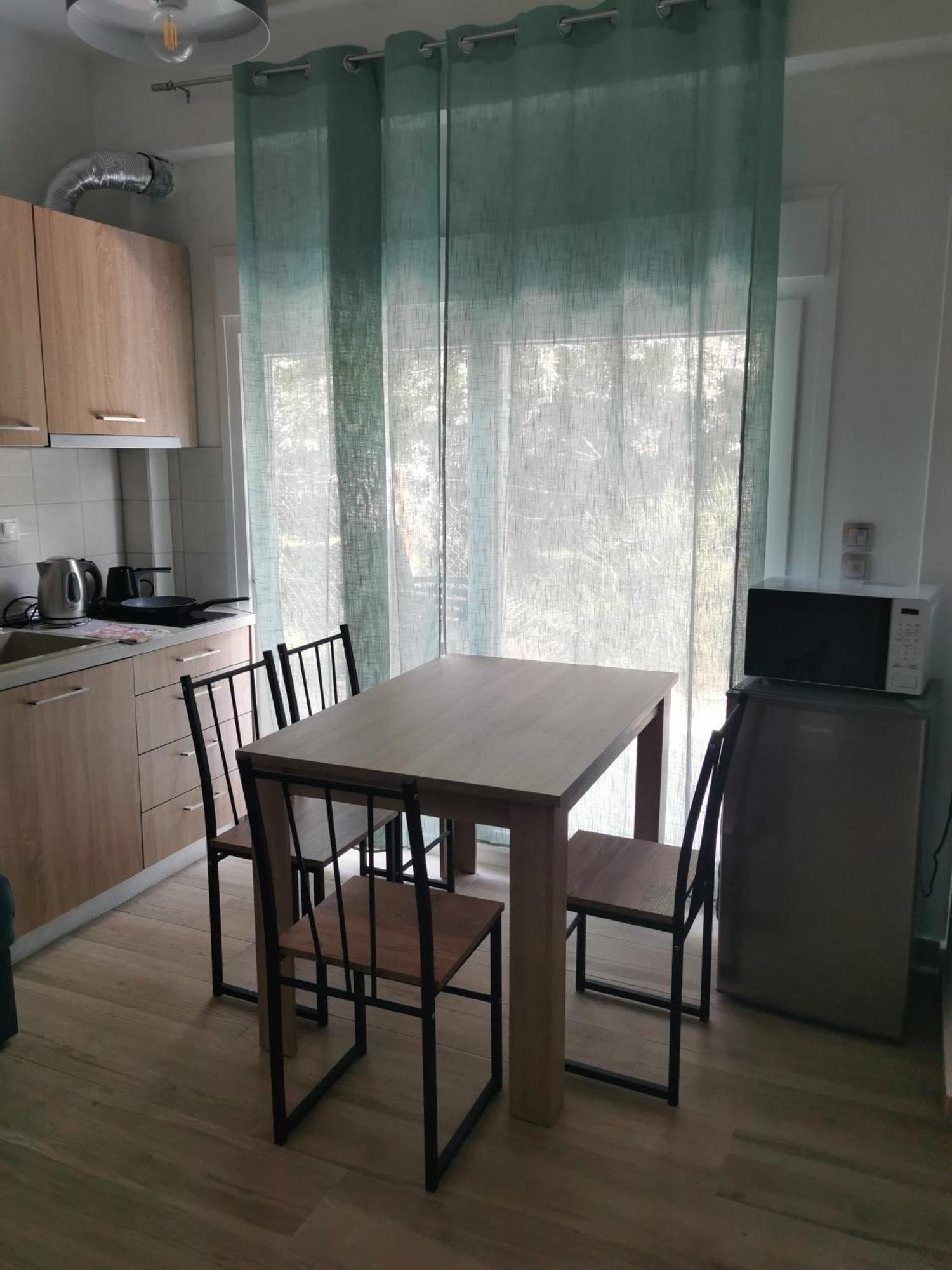 トロニIrini'S Houseアパートメント エクステリア 写真